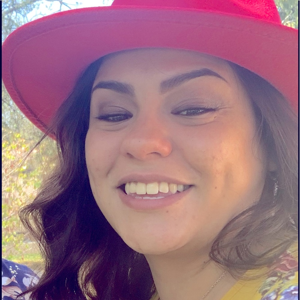 Meet your Posher, Melissa